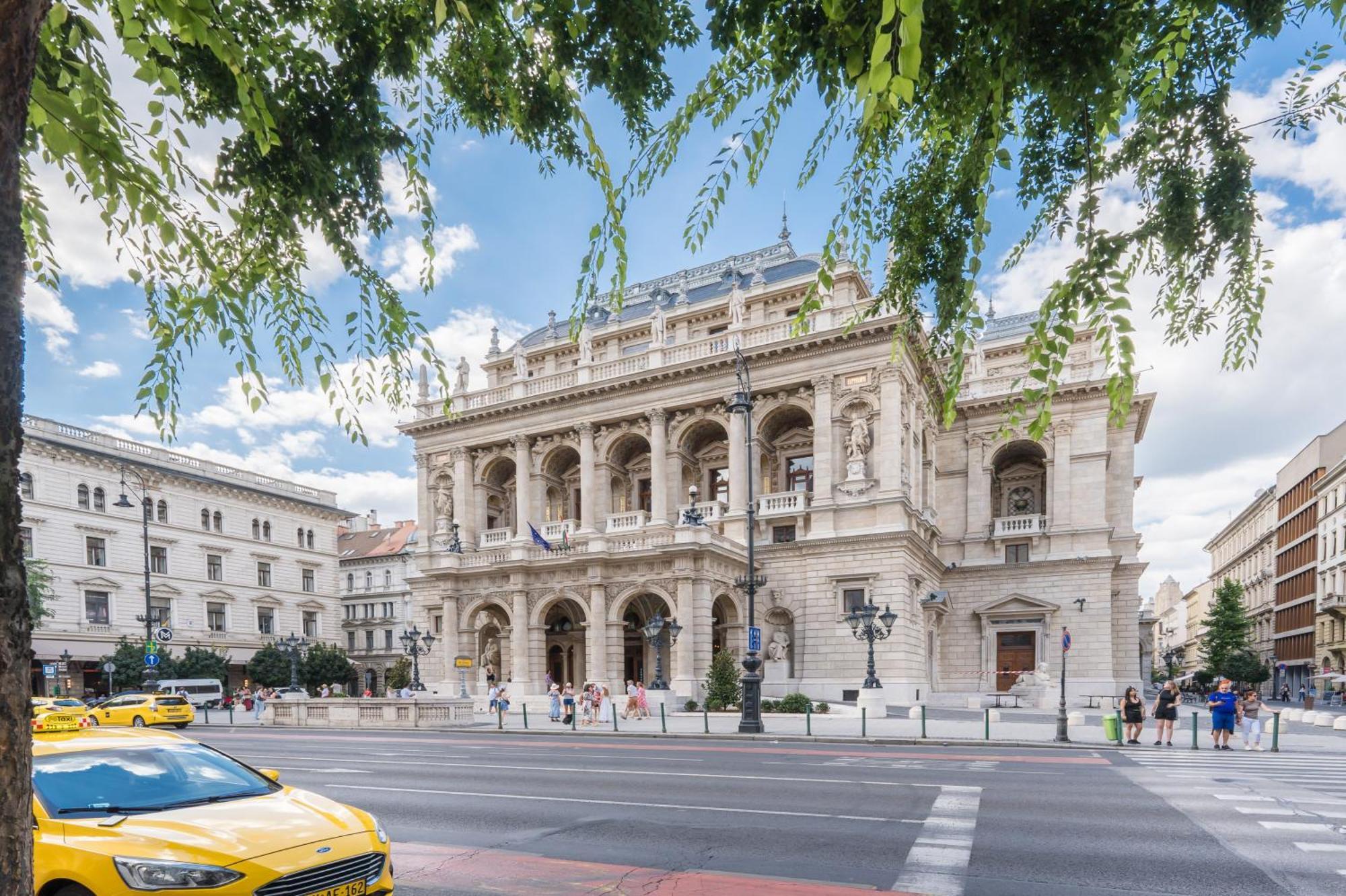 Westend Apartment Budapeste Exterior foto